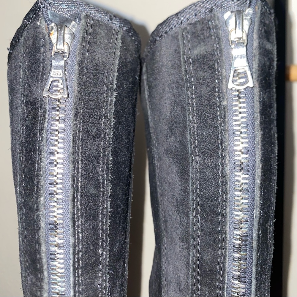 LIKE NEW SIZE 7 Ugg Australia Knightsbridge Shearling Lined Tall Zip BLACK boots - Picture 4 of 9